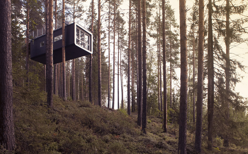 Illustration for article titled 7 Charming and Wacky Treehouses You Can Rent For a Night in the Forest